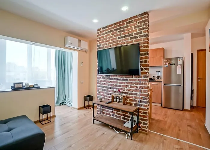 Central Studio - Pta. Alba Iulia - Metrou