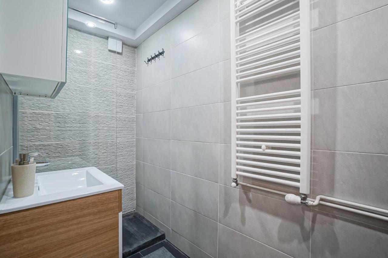 Central Studio - Pta. Alba Iulia - Metrou *