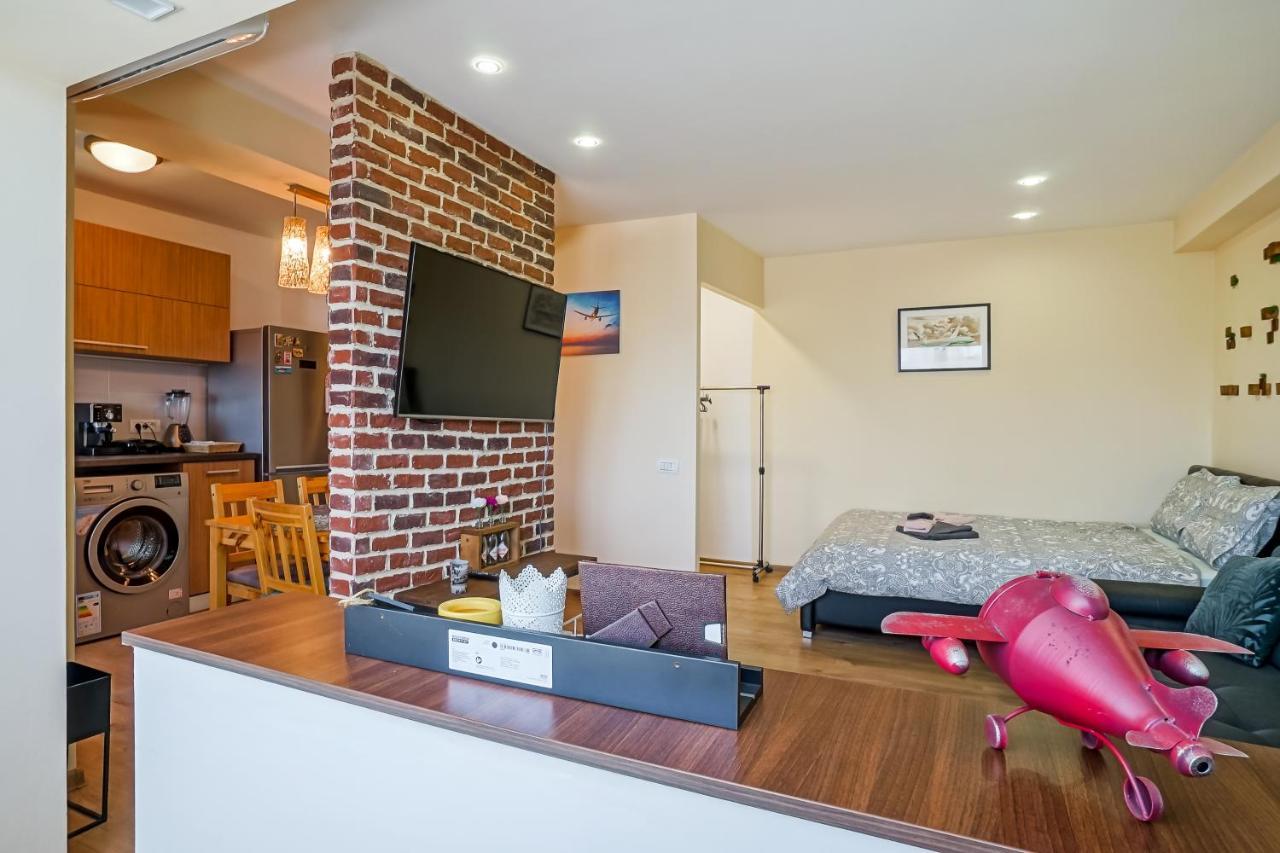 Appartamento Central Studio - Pta. Alba Iulia - Metrou Bucarest