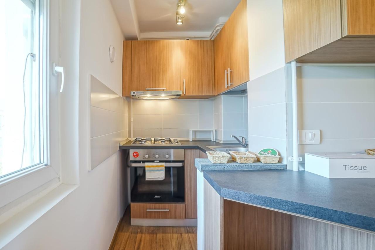 Central Studio - Pta. Alba Iulia - Metrou * Bucarest